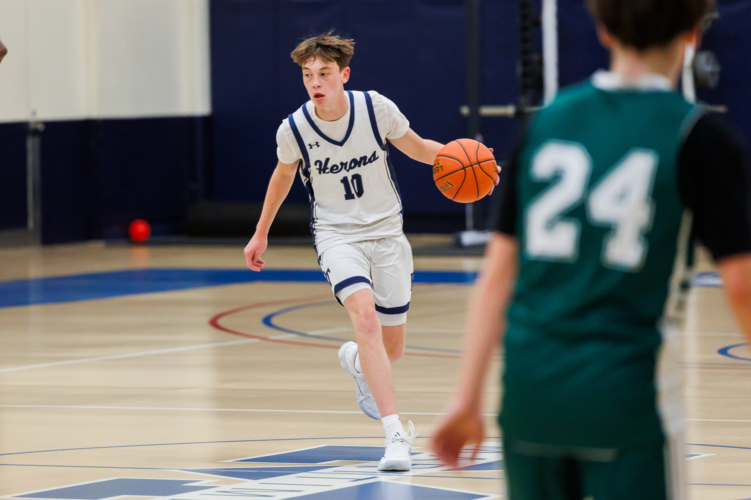 BrianMalloyPhoto_RTBoysVarsityBasketball_2025_060 (1)